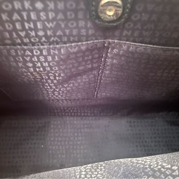Kate Spade Black and Cream Shoulder Bag with Modern Elegance - Picture 7 of 16
